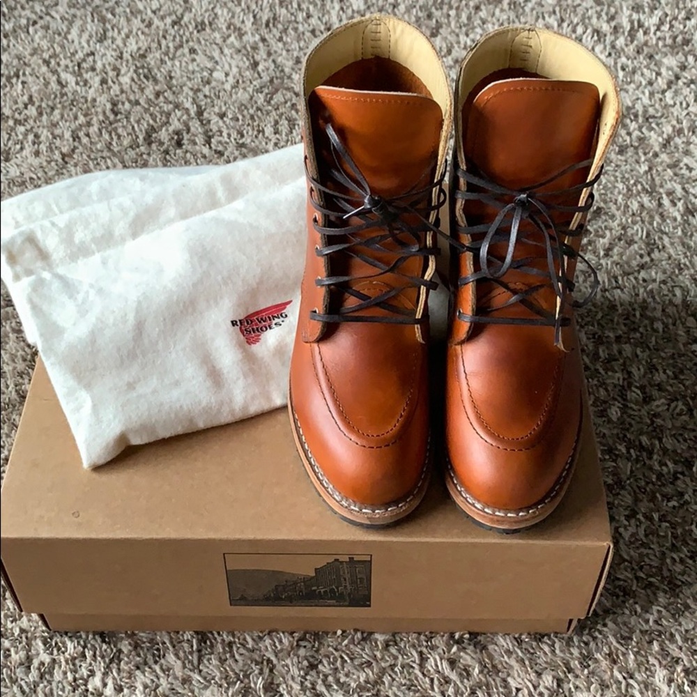 Red Wing Woman’s Clara Boot